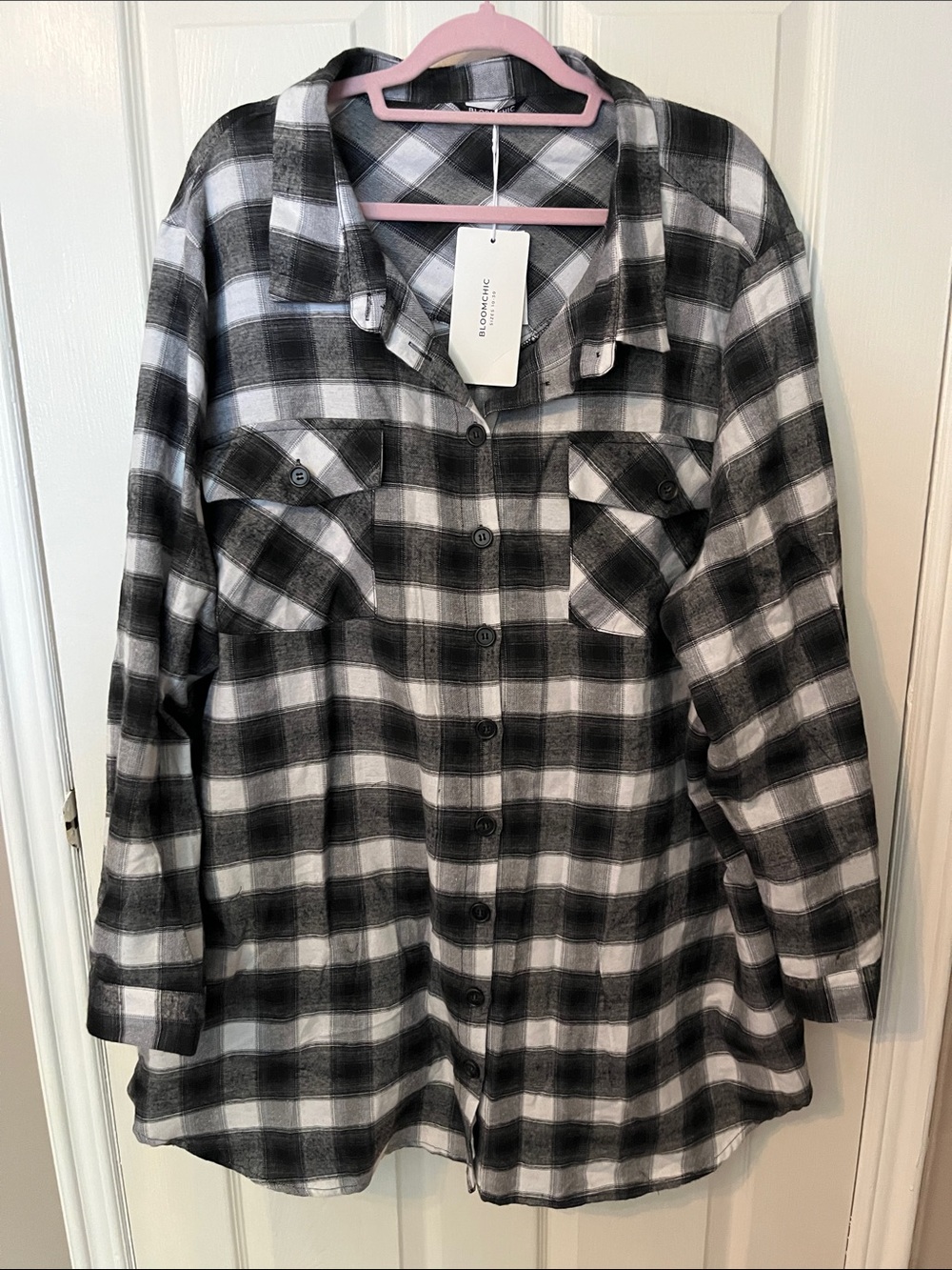 BloomChic Black & White Plaid Button-Front Flannel Shirt